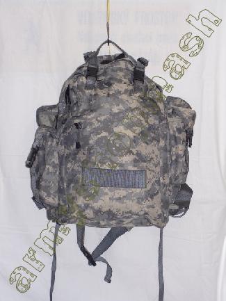 Batoh US. camo ACU 60l. © armyshop M*A*S*H