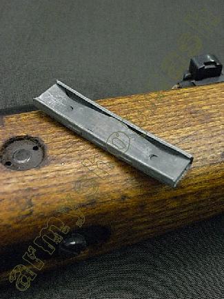 Mauser 98k nabíjecí pásek © armyshop M*A*S*H